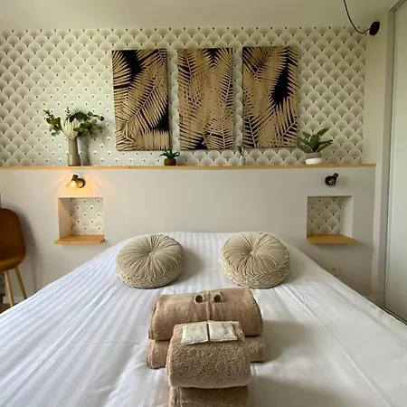 Aesthetics - 2 Bedrooms And Secure Parking! Apartment